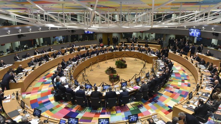 DW : Πηγή υπερμετάδοσης του κορωνοϊού η Σύνοδος Κορυφής; – Γιατί οι ηγέτες της ΕΕ συνεχίζουν να συνέρχονται δια ζώσης