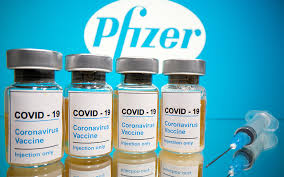 Το εμβόλιο της Pfizer και οι εξωφρενικές θεωρίες συνωμοσίας για τα… τσιπάκια – Αυτά είναι τα συστατικά που περιέχει