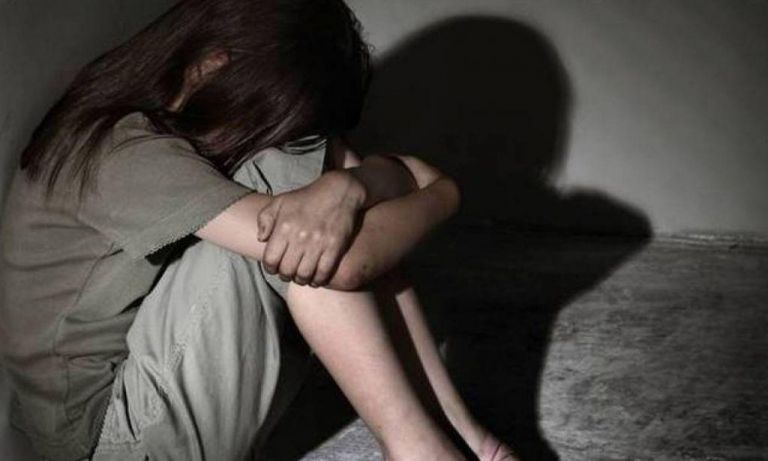 Θεσσαλονίκη: 14χρονη κατήγγειλε ότι τη βίασαν επτά συμμαθητές της | tovima.gr