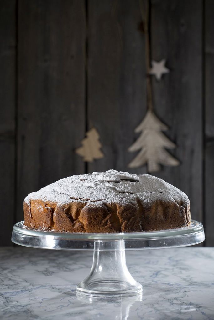 Βασιλόπιτα κέικ με άρωμα τσουρεκιού