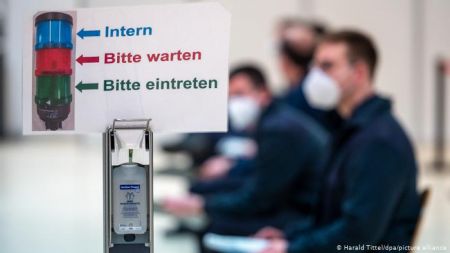 Spiegel: Το δράμα με τα εμβόλια
