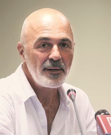 «Η μετριότητα στην Ελλάδα είναι μια σπουδαία αξία»