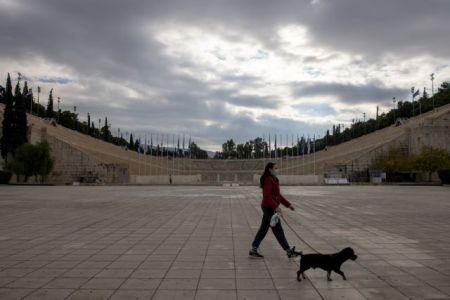 Bloomberg: Οι καλύτερες και οι χειρότερες χώρες να ζει κανείς εν μέσω πανδημίας – Ποια η θέση της Ελλάδας