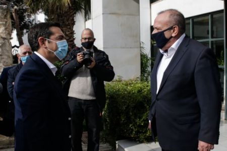 Τσίπρας για εμβολιασμό: Λάθος ο εφησυχασμός – 4 δύσκολοι μήνες μπροστά μας