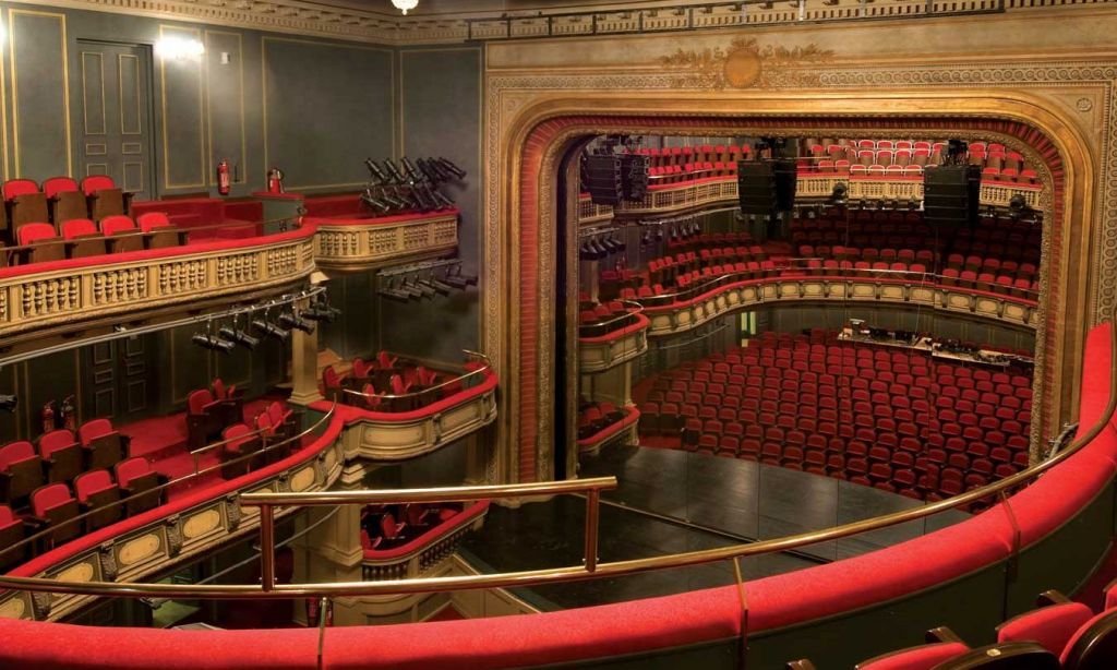 Online εκδηλώσεις που θα μας κρατήσουν συντροφιά στις γιορτές