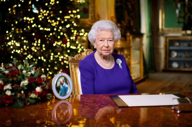 To χριστουγεννιάτικο μήνυμα της βασίλισσας Ελισάβετ: Δεν είστε μόνοι | tovima.gr