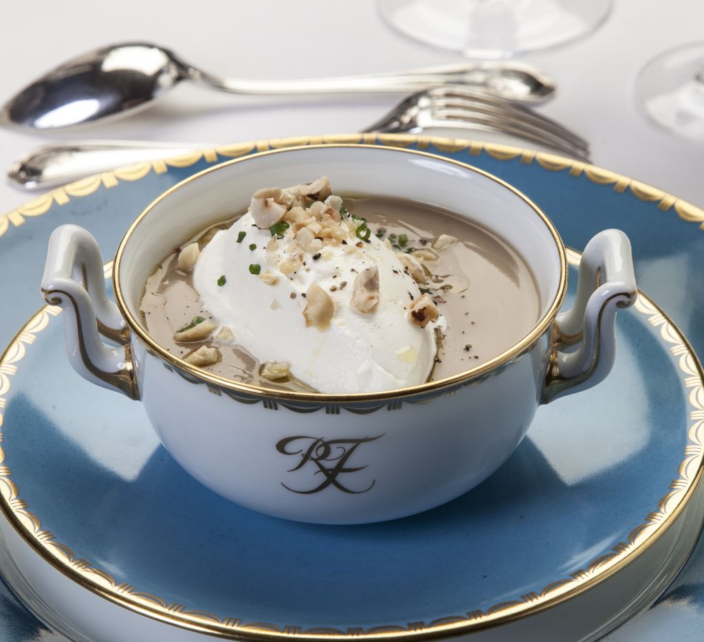 Σούπα βελουτέ κάστανο με φουντούκι