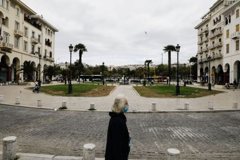 Κορωνοϊός : Τη Δευτέρα φτάνουν τα πρώτα εμβόλια στη Θεσσαλονίκη – Την Τρίτη ξεκινούν οι εμβολιασμοί