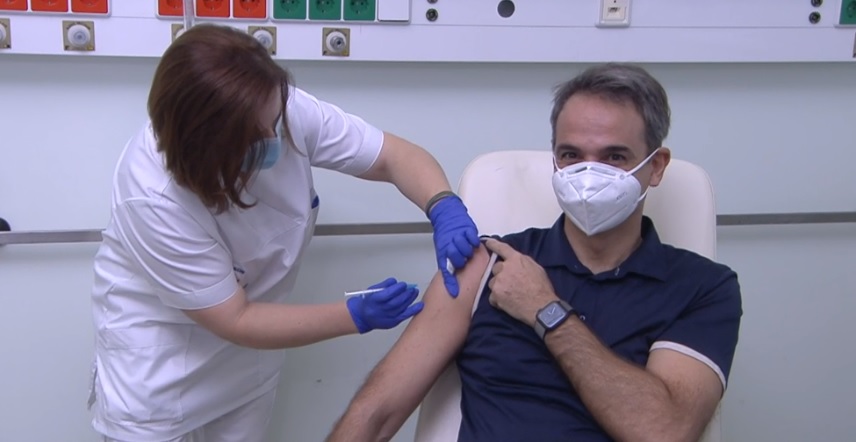 Κορωνοϊός : Εμβολιάστηκε ο πρωθυπουργός Κυριάκος Μητσοτάκης