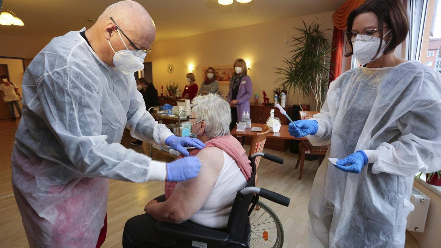 EU launches massive COVID-19 vaccination, peresuasion campaign