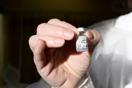 Επίτροπος Υγείας ΕΕ : Τα εμβόλια παραδόθηκαν στα μέλη – Γυρίζουμε σελίδα στην πανδημία