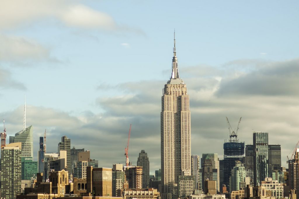 Λήξη συναγερμού στη Νέα Υόρκη: Φάρσα το τηλεφώνημα για βόμβα στο Empire State Building