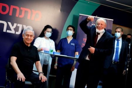 Ισραήλ: Πώς κατάφερε να ηγείται της κούρσας του εμβολιασμού