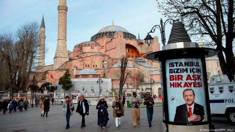 Νέα πρόκληση Ερντογάν για Αγία Σοφία : Bιώσαμε την ευτυχία να την επαναφέρουμε στην αρχική της ταυτότητα