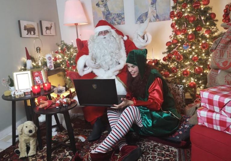 Πειραιάς : Ο Άγιος Βασίλης ήρθε ψηφιακά – Στιγμές χαράς για τα παιδιά | tovima.gr