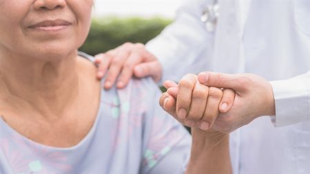 Οι «συνδυασμοί» που βελτιώνουν τους ασθενείς με Πάρκινσον