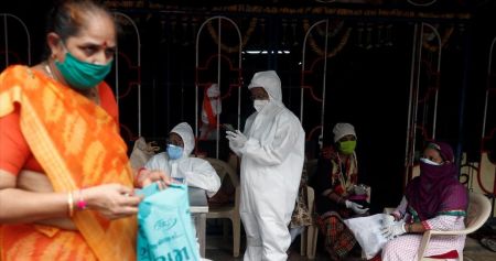 Ινδία: Εγκρίθηκε η χορήγηση του εμβολίου για τον κορωνοϊό