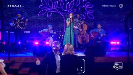 «Έλα και θα δεις»: Ποδαρικό στο 2021 με τον Θοδωρή Αθερίδη και την εκλεκτή παρέα του