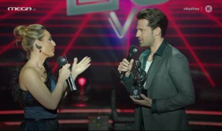 Καλύτερος άνδρας τραγουδιστής της χρονιάς ο Κωνσταντίνος Αργυρός