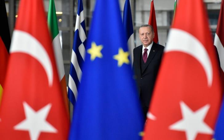 Βαθιά εξαρτημένοι από την Τουρκία