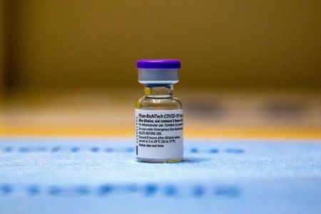 Μόσιαλος στο MEGA : Πρέπει να εμβολιαστί το 70% των πολιτών για να ξεχάσουμε τα μέτρα