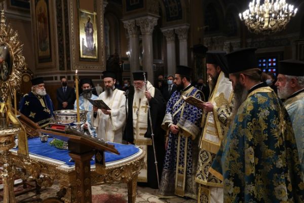 Θεοφάνεια : Το μήνυμα Ιερώνυμου μετά την ακολουθία του Μεγάλου Αγιασμού στη Μητρόπολη Αθηνών