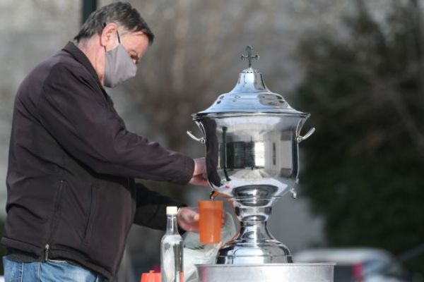 Θεοφάνεια στη σκιά του κορωνοϊού  [εικόνες]