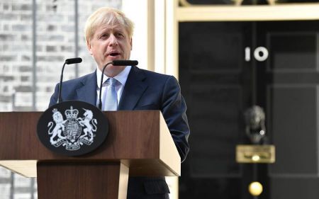 Μπόρις Τζόνσον: «Είναι εικόνες ντροπής»