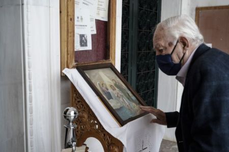 Ταραντίλης για Τσίπρα : Προτείνει να μείνουν κλειστοί οι ναοί με τη χρήση βίας;