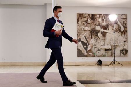 Ισπανία : Τα κρούσματα ξεπέρασαν τα 2 εκατ. – Σκληρά μέτρα επιβάλλουν περιφέρειες