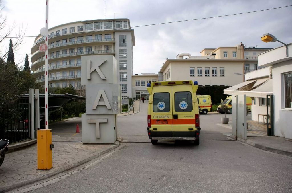 Αμάρυνθος : Σε κρίσιμη η κατάσταση ο νεαρός που τραυματίστηκε όταν βούτηξε για τον σταυρό