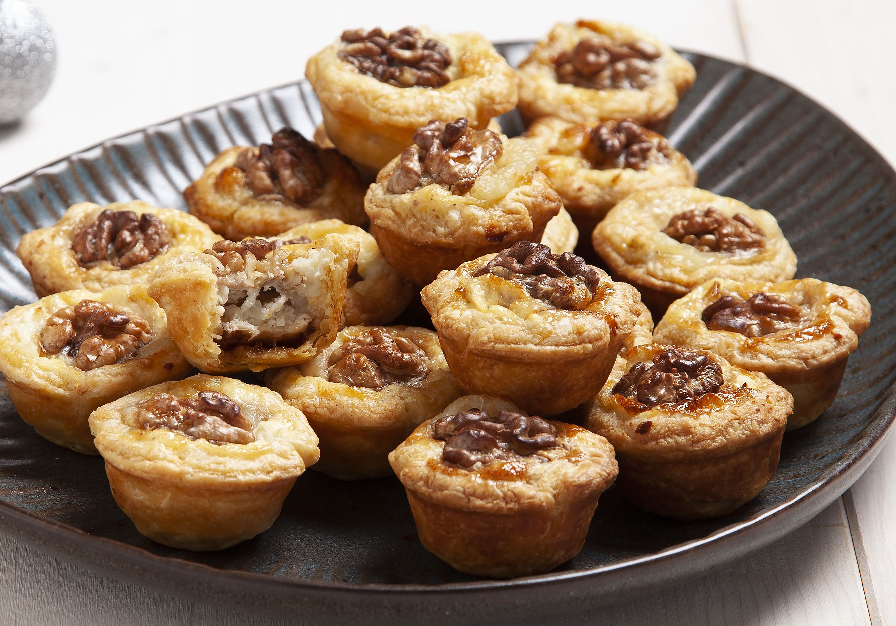 Ταρτάκια με κατσικίσιο τυρί και μαρμελάδα σύκο