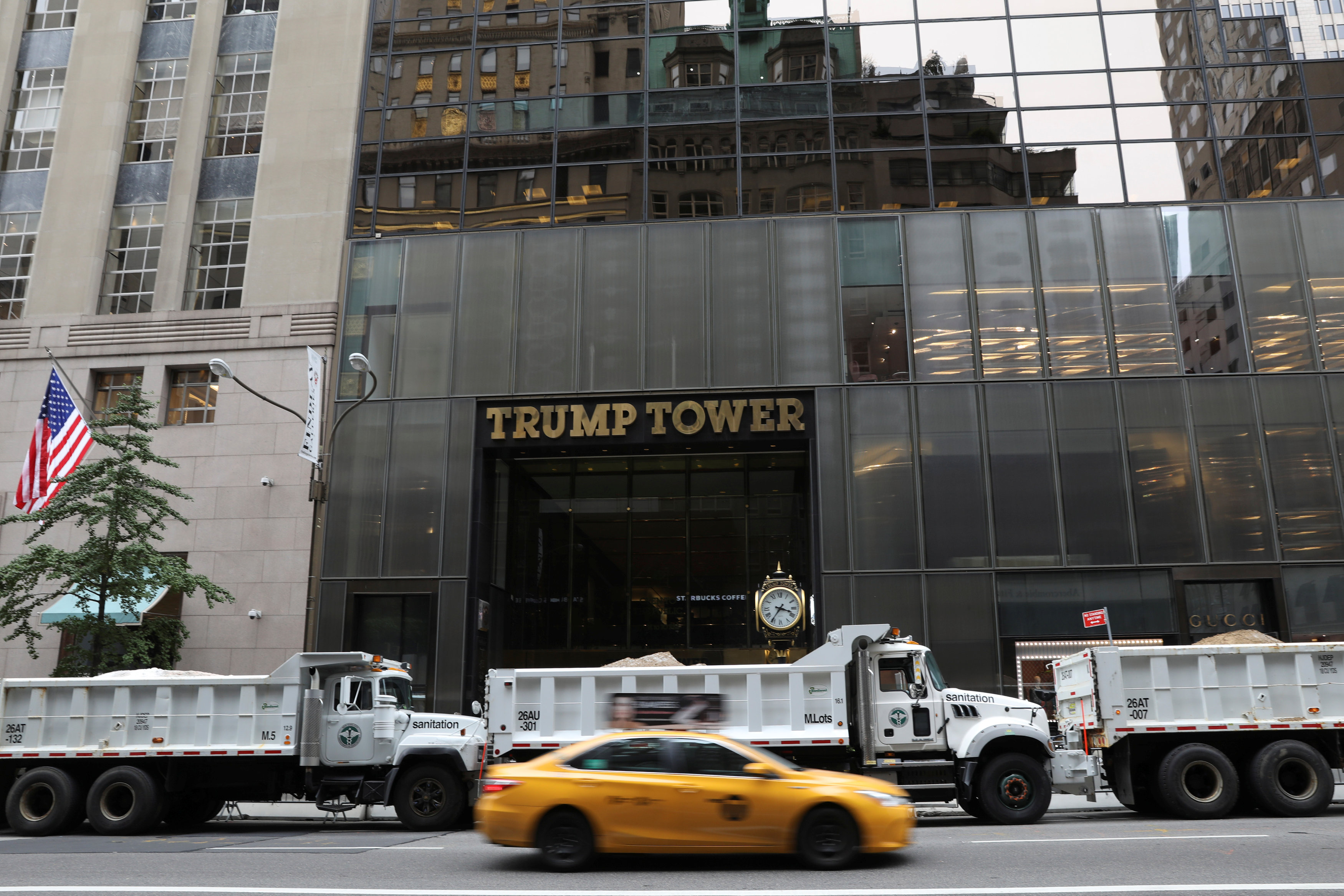 Ο Ντόναλντ και οι Ελληνες του Trump Tower…