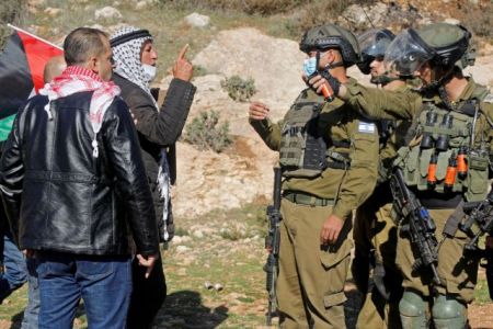 ΚΚΕ : Να εμβολιαστούν οι Παλαιστίνιοι που ζουν στη Δυτική Όχθη