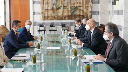 Δένδιας σε Ντι Μάιο: Θα επιθυμούσαμε ισχυρότερη στήριξη έναντι της Τουρκίας