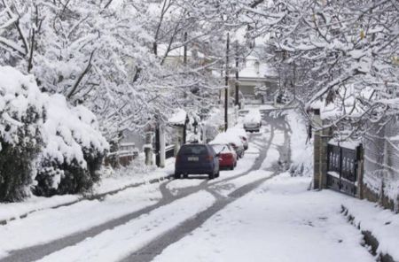 Κακοκαιρία : Κατακόρυφη πτώση θερμοκρασίας – Πού θα χιονίσει τις επόμενες ώρες