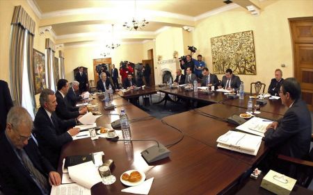 Κύπρος: Συμβούλιο πολιτικών αρχηγών εν όψει Πενταμερούς