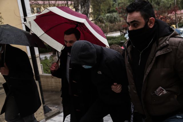 Επίθεση στο Μετρό : Στον εισαγγελέα οι δύο ανήλικοι και ο ειδικός φρουρός [Εικόνες]