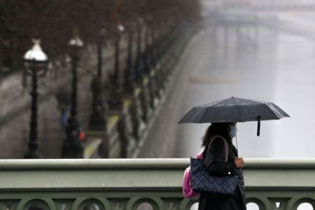 «Καλπάζει» ο κορωνοϊός στη Βρετανία – 1.295 νεκροί σε ένα 24ωρο