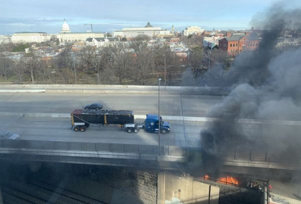 ΗΠΑ : Λήξη συναγερμού στο Καπιτώλιο – Από δομή αστέγων ο καπνός