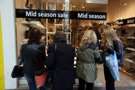 Παπαθανάσης στο MEGA : Θα μπορέσουμε να καλύψουμε το 50% του τζίρου των εκπτώσεων