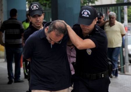 Τουρκία : Ακόμη 238 συλλήψεις στον στρατό «για δεσμούς με το δίκτυο Γκιουλέν»