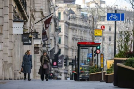 Η αθόρυβη ενεργοποίηση της Βρετανίας