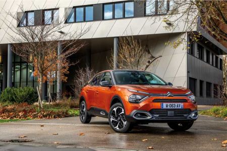 CITROΕN E-C4 & C4 C-CROSS: Το νέο ορόσημο