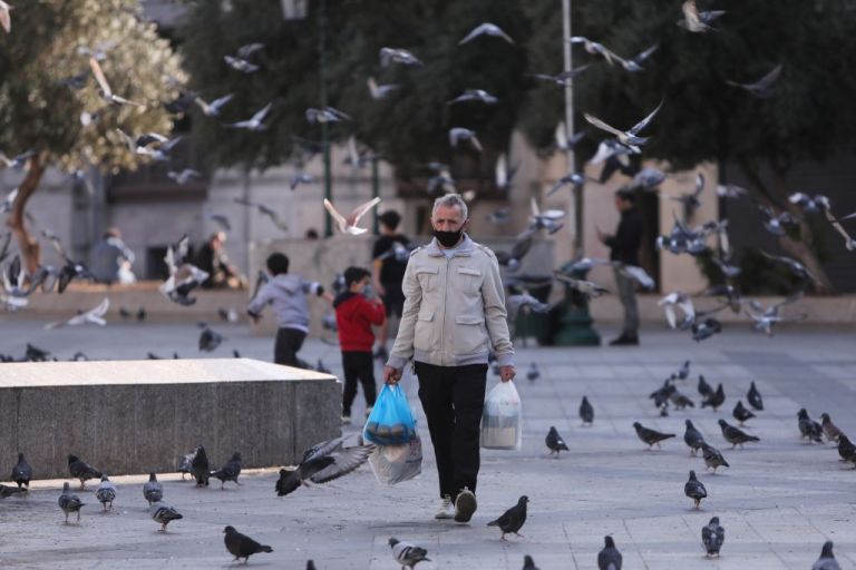 Κορωνοϊός : Ανησυχούν τα «ορφανά» κρούσματα μετάλλαξης στην Ελλάδα – Τι λένε Βασιλακόπουλος και Σαρηγιάννης στο MEGA