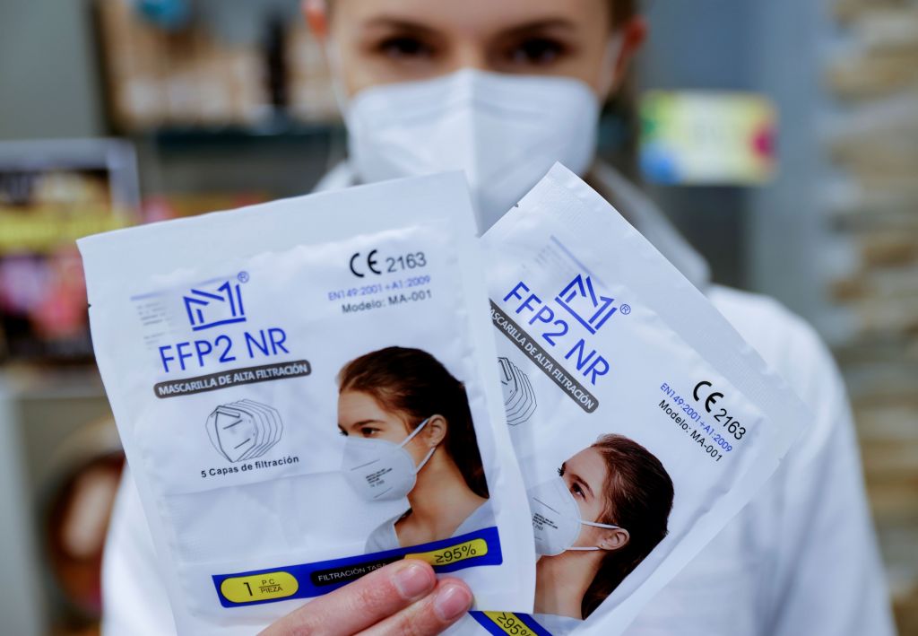 Μάσκες: Ποιες προστατεύουν καλύτερα από τον κορωνοϊό και ποιες πρέπει να αποφεύγονται