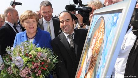 Spiegel : «Αλέξης, ο μεγαλύτερος οπαδός της Μέρκελ»