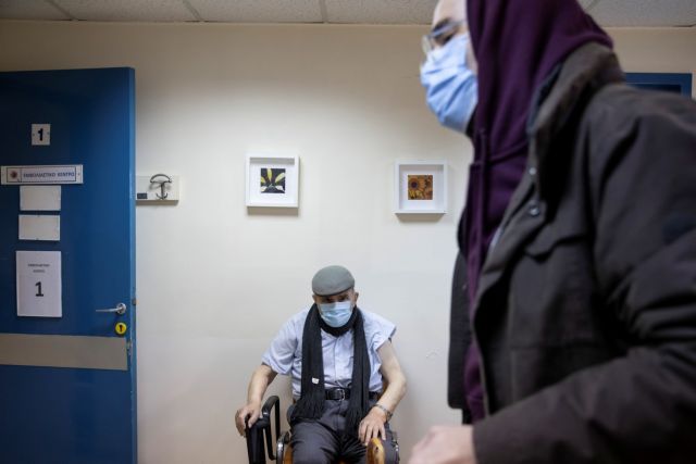 Σε ετοιμότητα για νέα μέτρα αν αυξηθούν τα κρούσματα