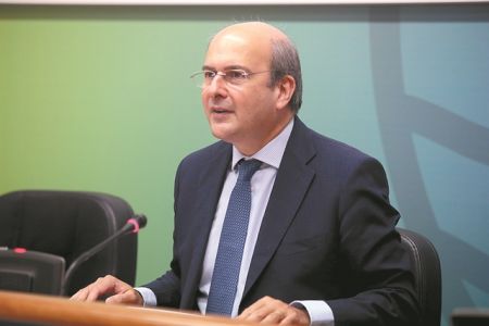 «Αλλο η απεργία και άλλο η παρανομία»