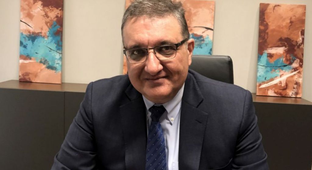 Θετικός στον κορωνοϊό ο Εξαδάκτυλος